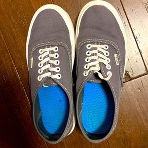 Ultra cush gray vans size 6.5